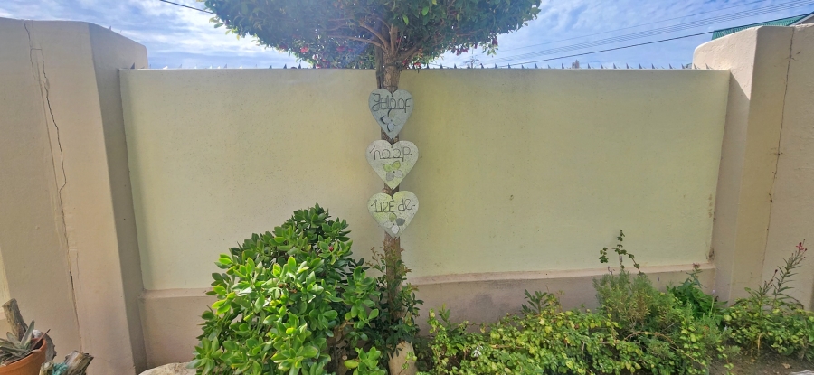 1 Bedroom Property for Sale in Bredasdorp Western Cape